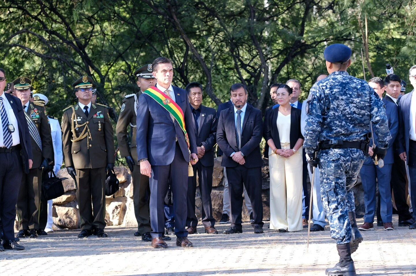 El presidente Rodrigo Paz participa de la celebraci&oacute;n por el aniversario de Tarija