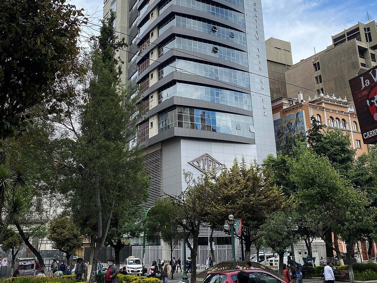 Santa Cruz Fuel Shortage Returns in Bolivia as Imported Petrol Steps In
